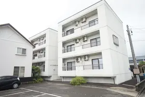 福井県福井市のウィークリー・マンスリーマンション「メゾン・エメロード」外観画像