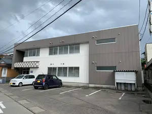 福井県福井市のウィークリー・マンスリーマンション「ルーチェ若杉」外観画像