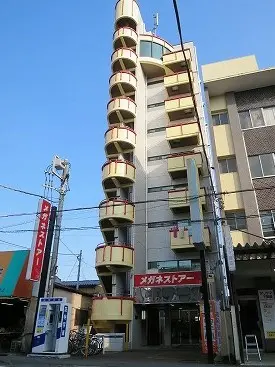 相武台前駅の短期賃貸「レンタルハウス プラーズ相武台」外観画像