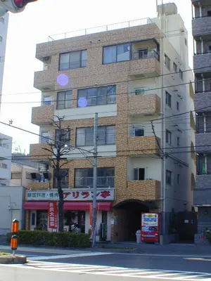 平沼橋駅の短期賃貸「レンタルハウス プラーズ浅間町」外観画像