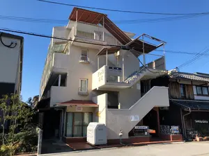 彦根市の家具家電付きマンスリーマンション「【満室御礼】びわマンスリー シャトル彦根」外観画像