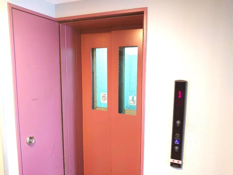 エレベーター