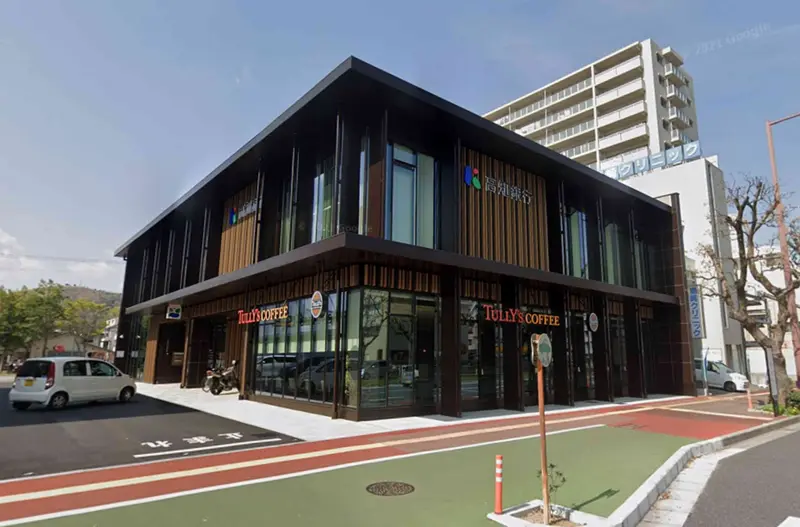 タリーズコーヒー 高知桟橋通り店まで車で5分、1.3km。