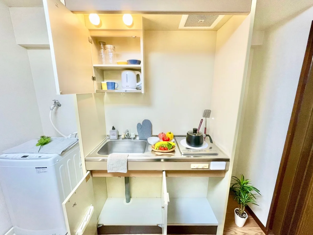 ※撮影用の観葉植物・食器調理器具・雑貨類等はございません。※図面・写真は現況優先。