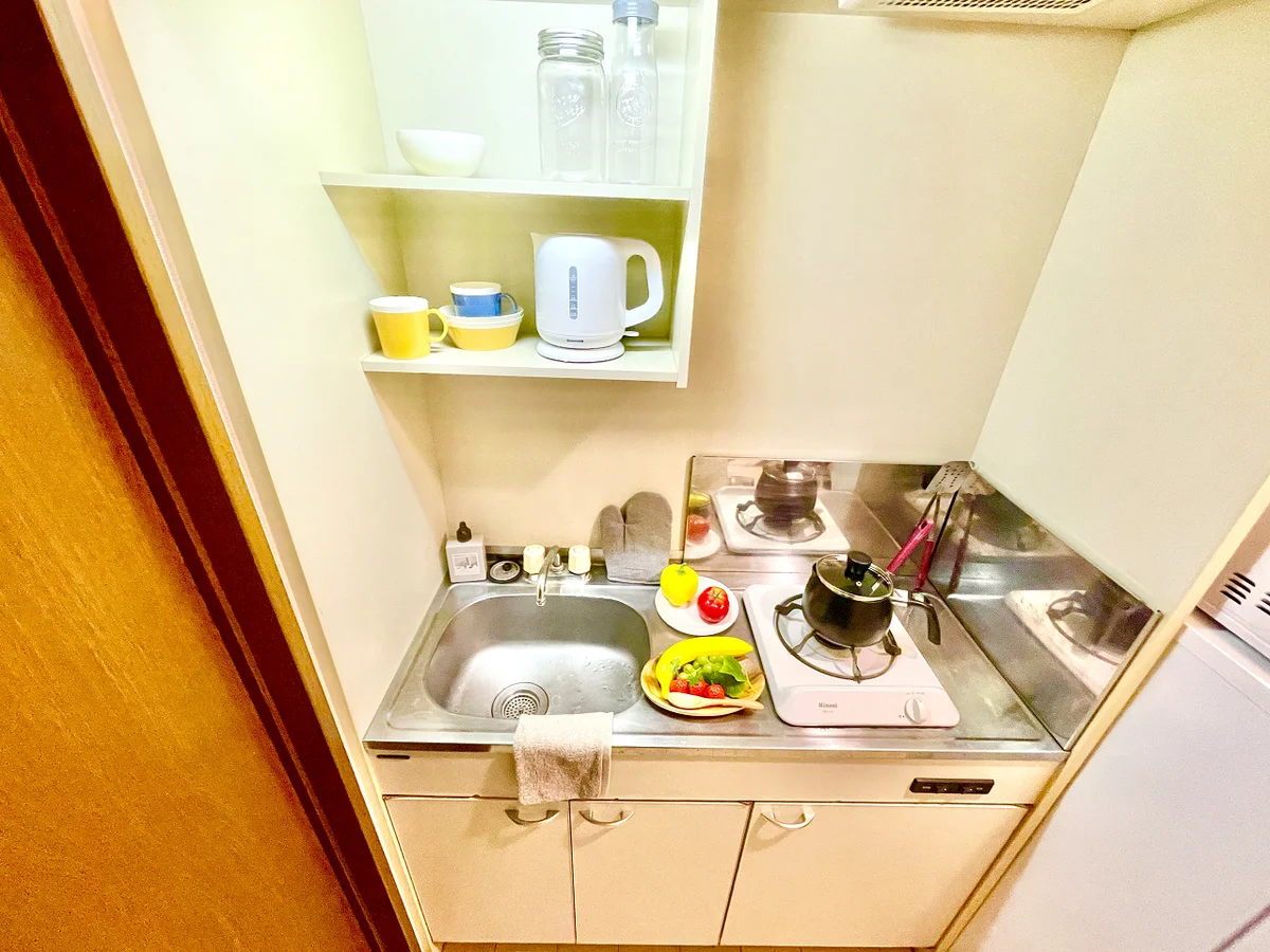 ※撮影用の観葉植物・食器調理器具・雑貨類等はございません。※図面・写真は現況優先。