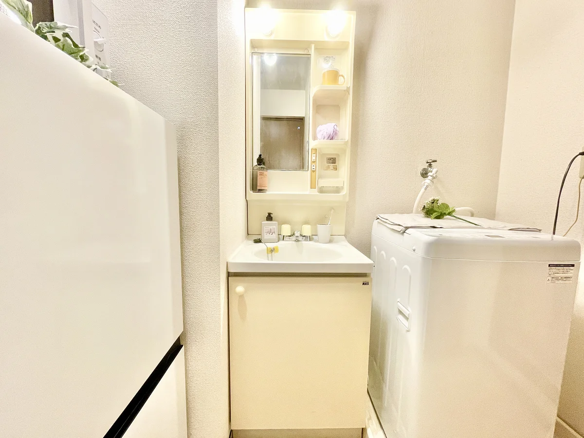 ※撮影用の観葉植物・食器調理器具・雑貨類等はございません。※図面・写真は現況優先。