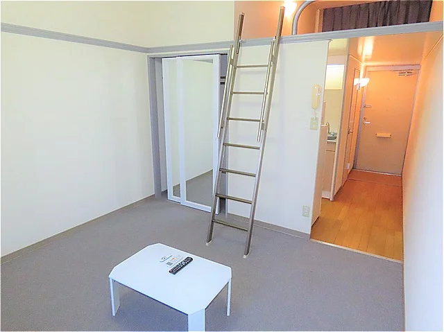 家具家電が備え付けのお部屋です