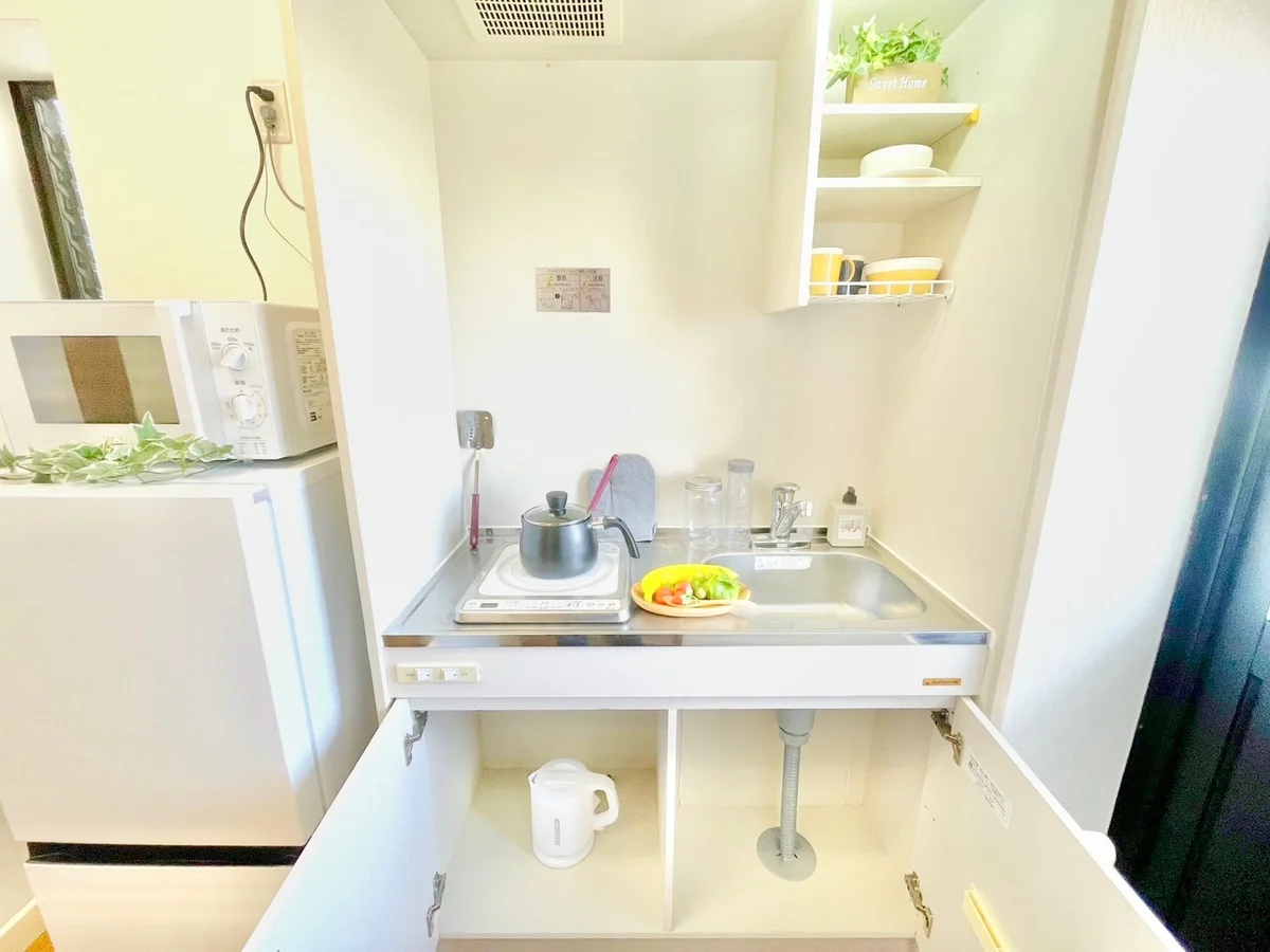 ※撮影用の観葉植物・食器調理器具・雑貨類等はございません。※図面・写真は現況優先。