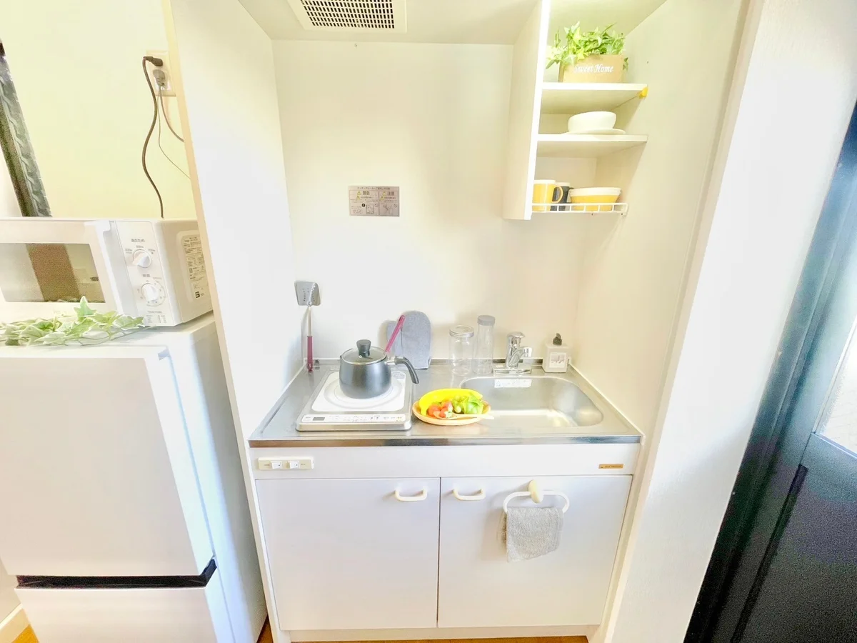 ※撮影用の観葉植物・食器調理器具・雑貨類等はございません。※図面・写真は現況優先。