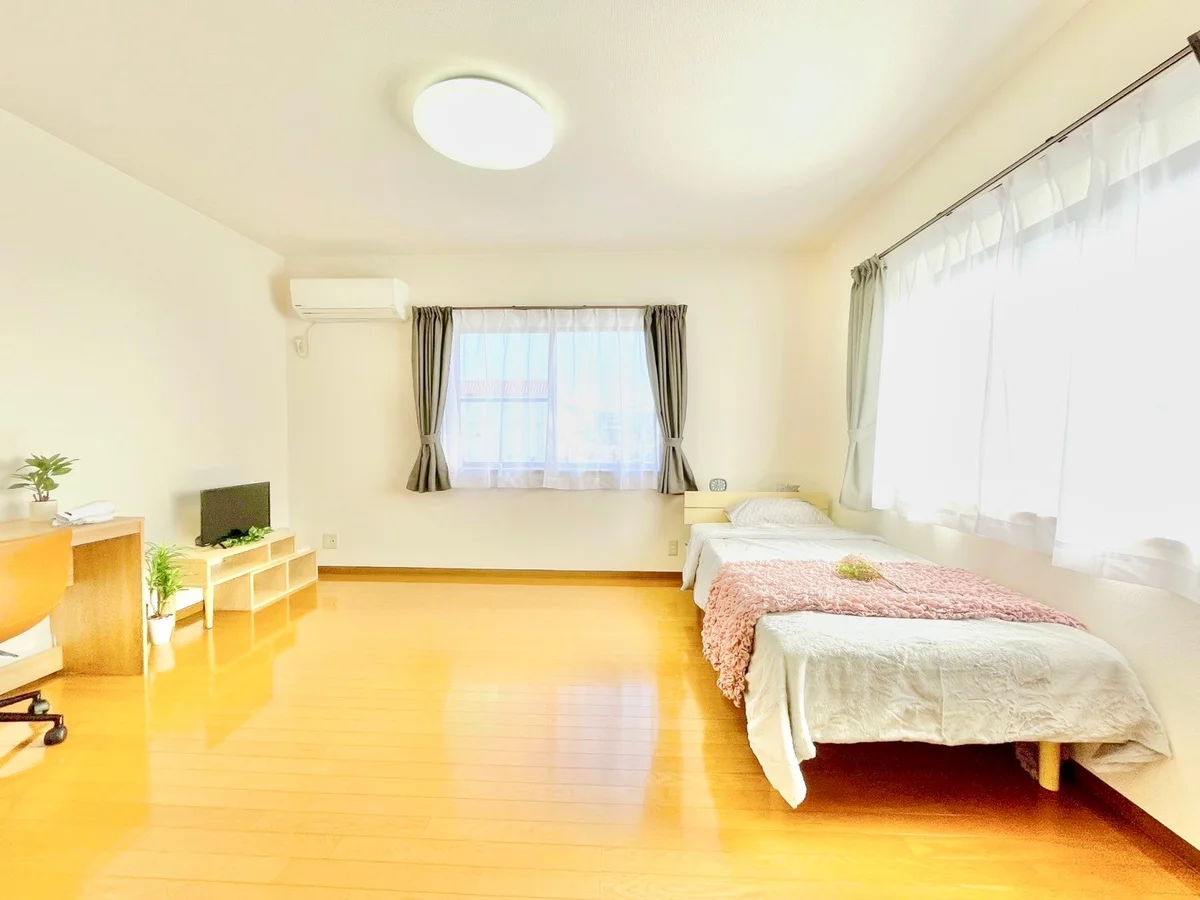 ※撮影用の観葉植物・食器調理器具・雑貨類等はございません。※図面・写真は現況優先。