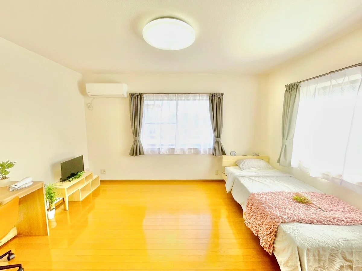 ※撮影用の観葉植物・食器調理器具・雑貨類等はございません。※図面・写真は現況優先。