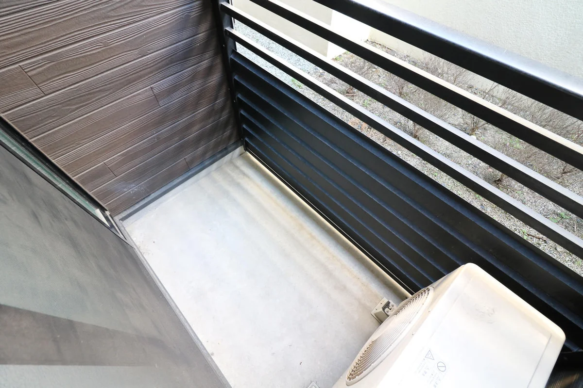 洗濯物が干しやすいバルコニー付き