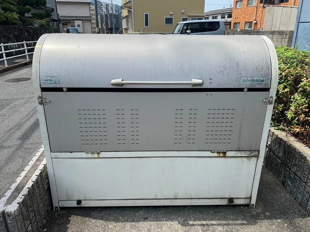 ごみ置き場