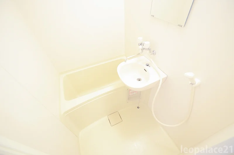 備品や設備仕様は号室等により異なります現地をご確認下さい。