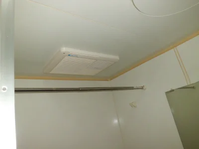 浴室乾燥機。雨の日や冬場に大活躍。
