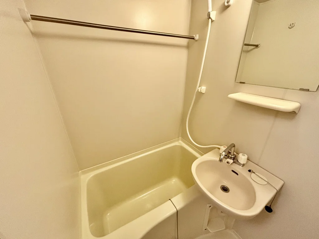 設備・仕様は号室により異なる為、現況を優先いたします。