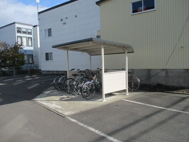 屋根付き駐輪場