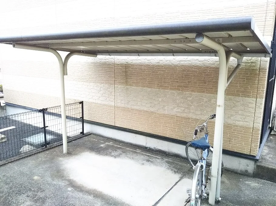 無料駐輪場完備。