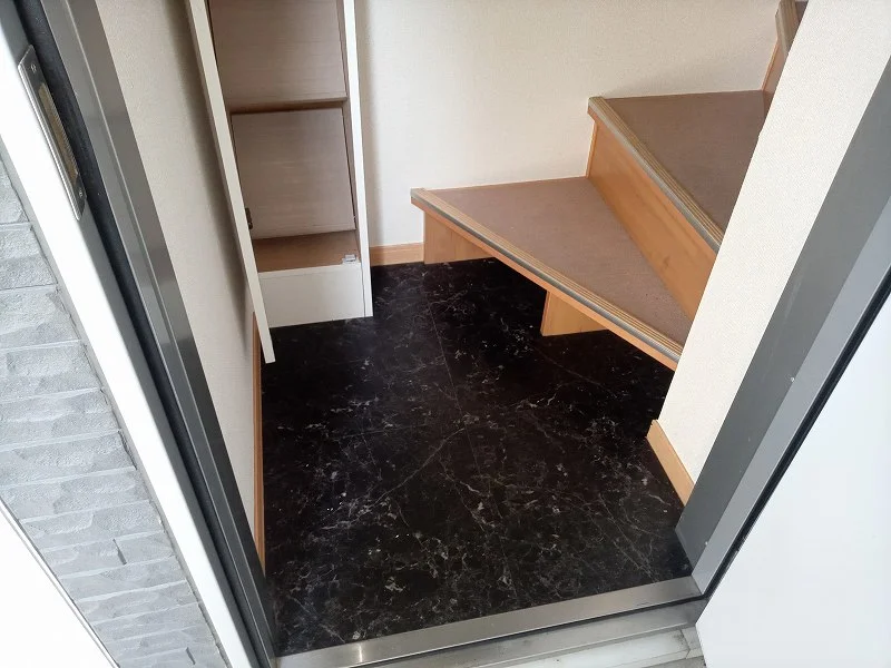 シューズボックス付き