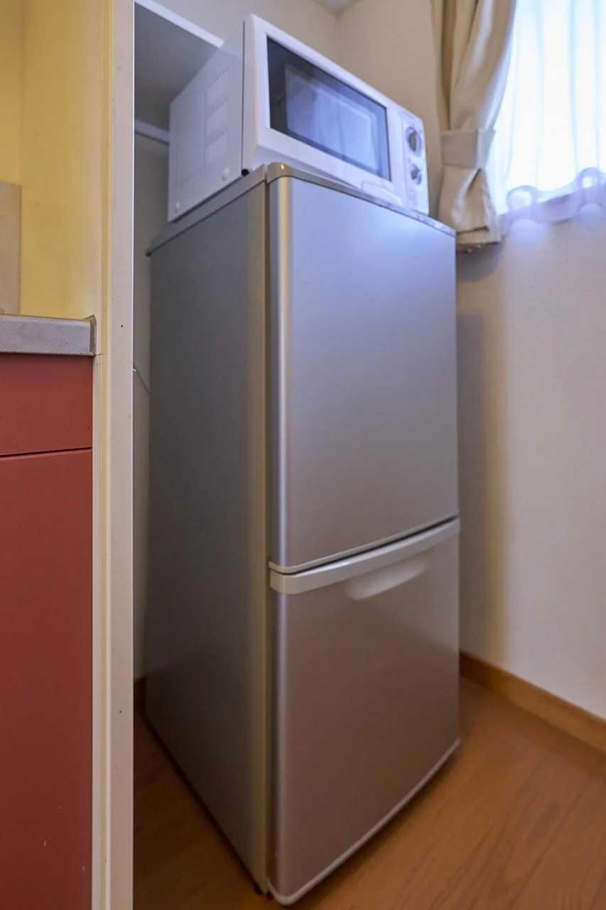 冷蔵庫、電子レンジ（イメージ）