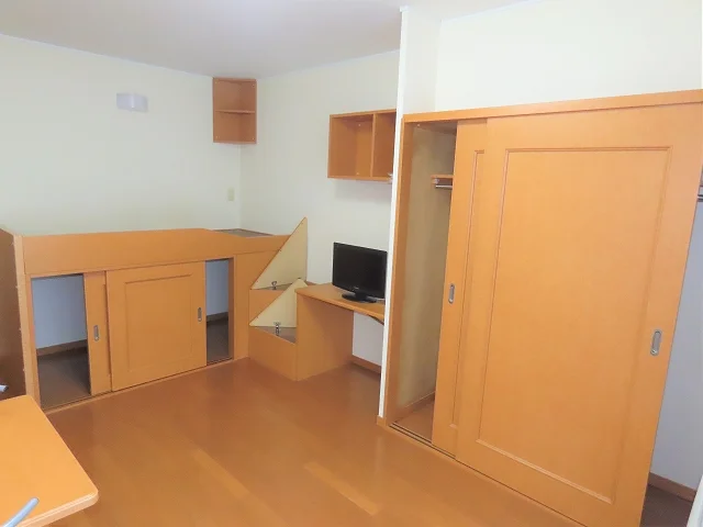 クローゼット、ベッド下収納あり