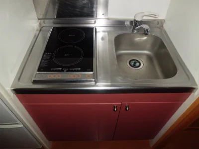 2口電気コンロ付流し台。
