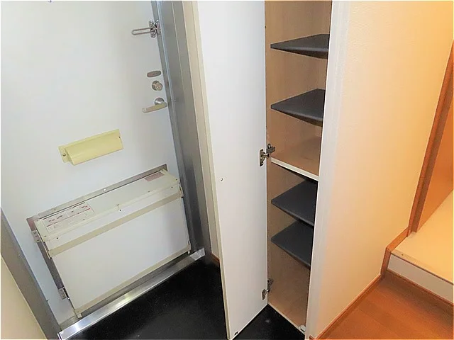 シューズボックスあり