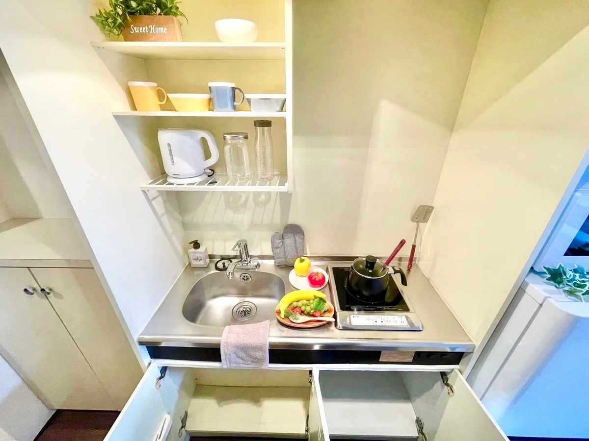 ※撮影用の観葉植物・食器調理器具・雑貨類等はございません。※図面・写真は現況優先。