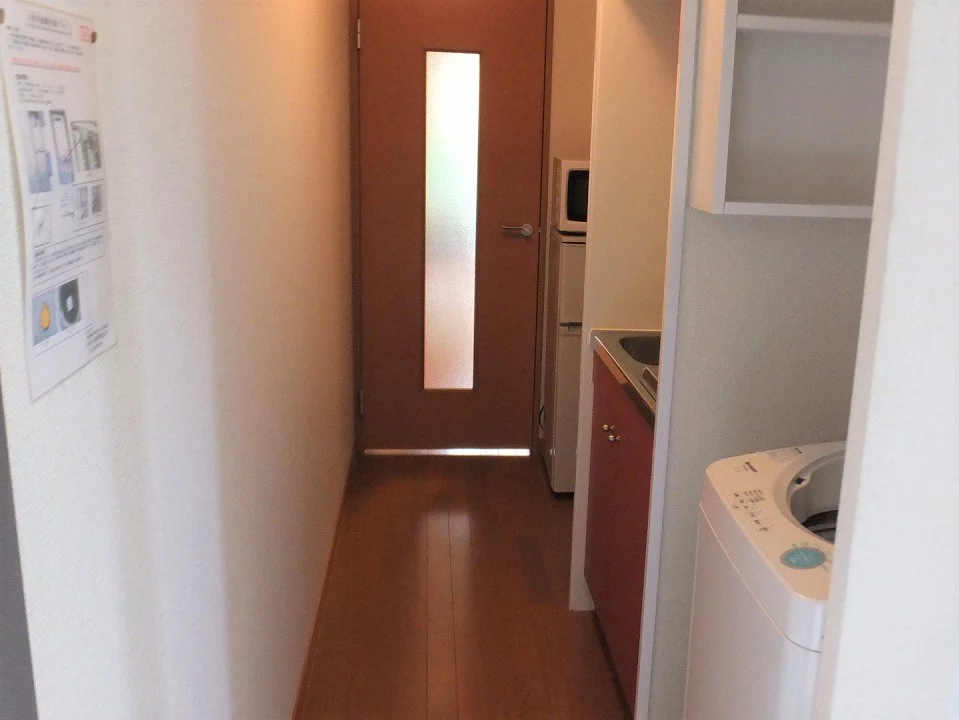 玄関からのアングルです