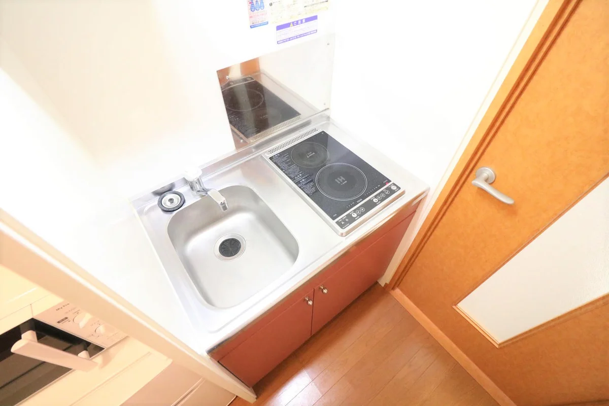 キッチン2口コンロ（手前のみⅠＨ専用）お掃除が楽チン