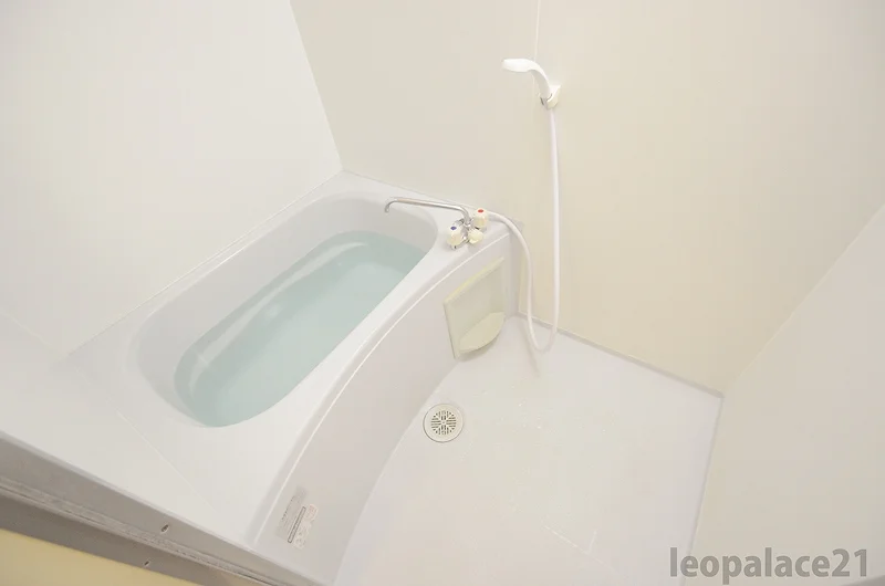 設備・使用は号室により異なる為、現況を優先致します。