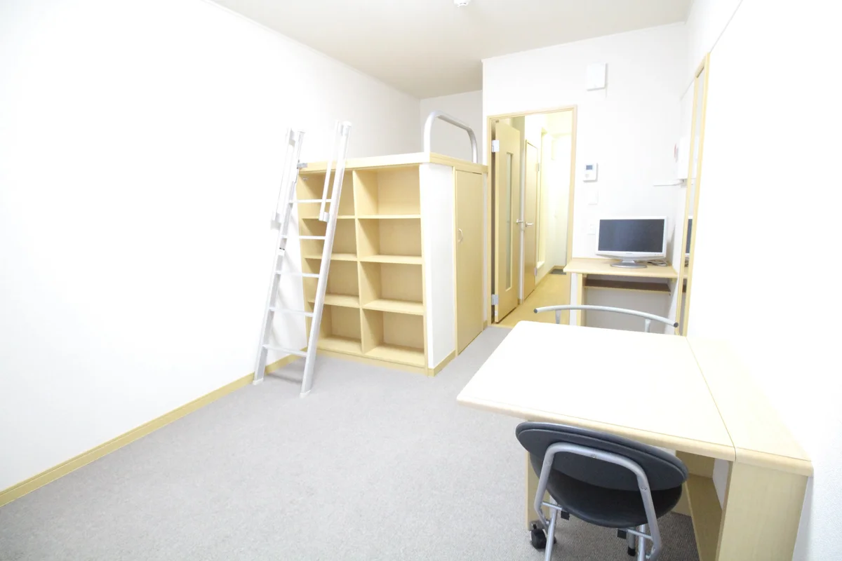 女性に人気があるハイベッド式のお部屋です♪