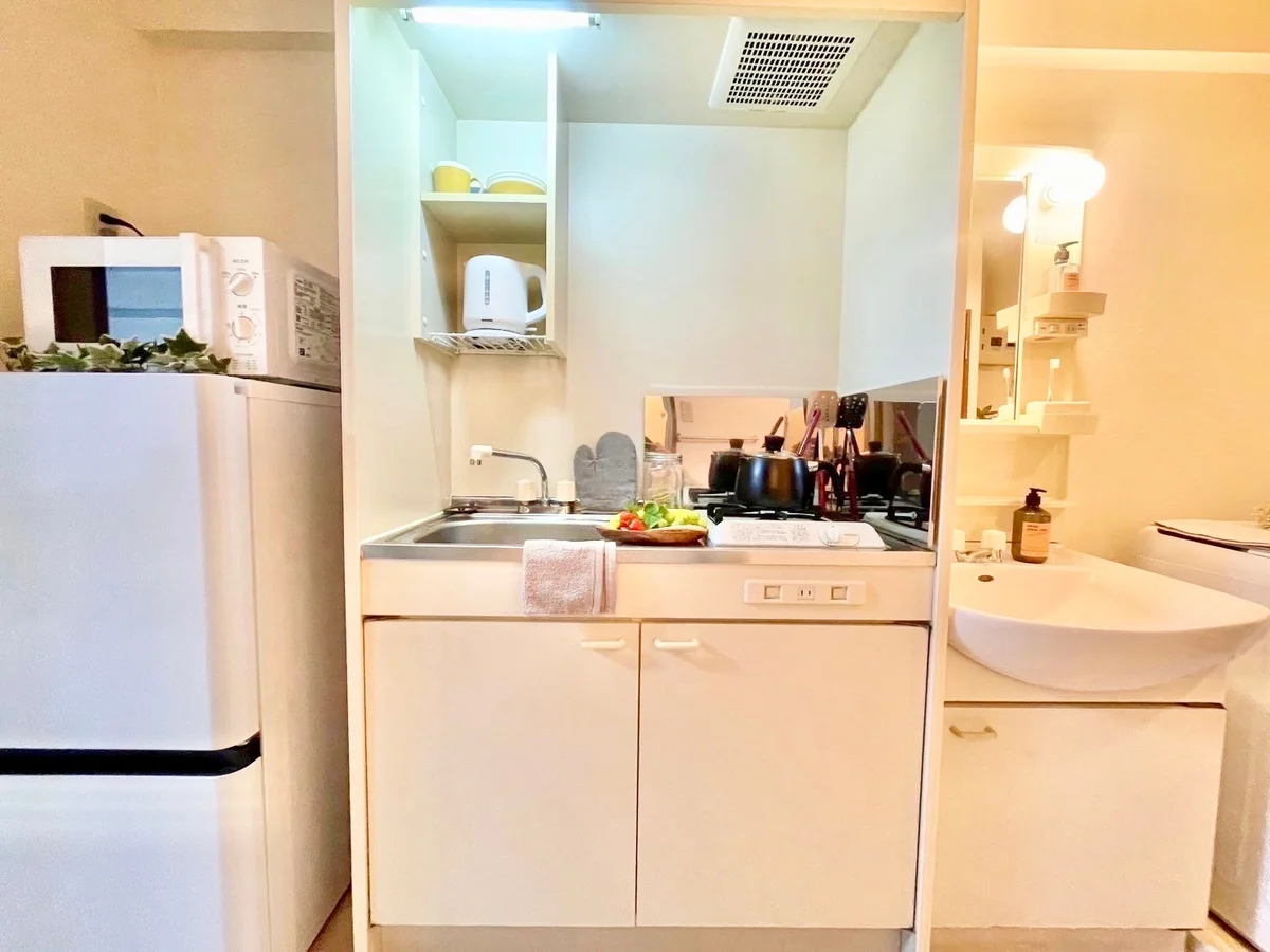 ※撮影用の観葉植物・食器調理器具・雑貨類等はございません。※図面・写真は現況優先。