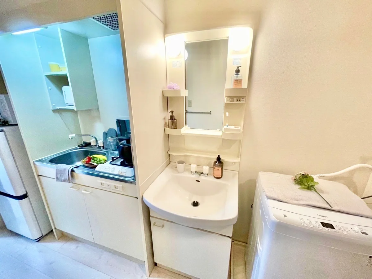 ※撮影用の観葉植物・食器調理器具・雑貨類等はございません。※図面・写真は現況優先。