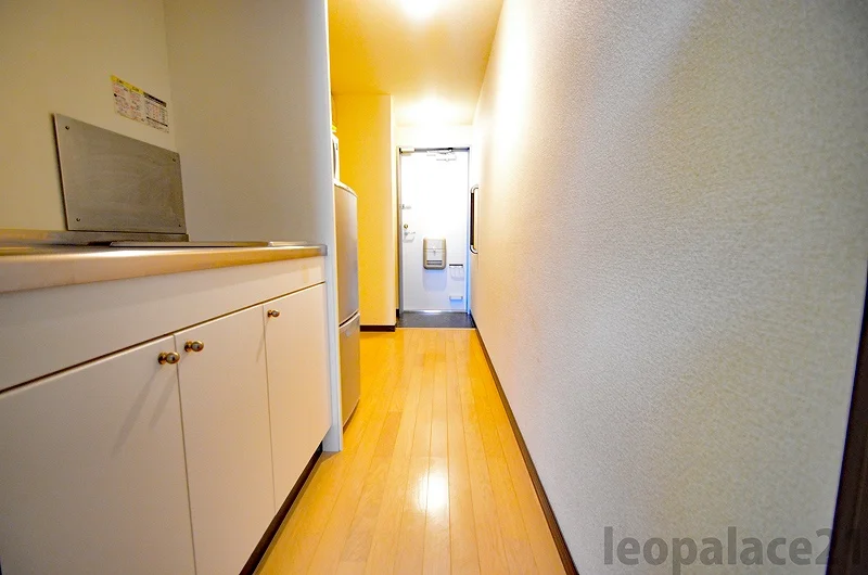 同シリーズの類似となります。現況を優先致します。