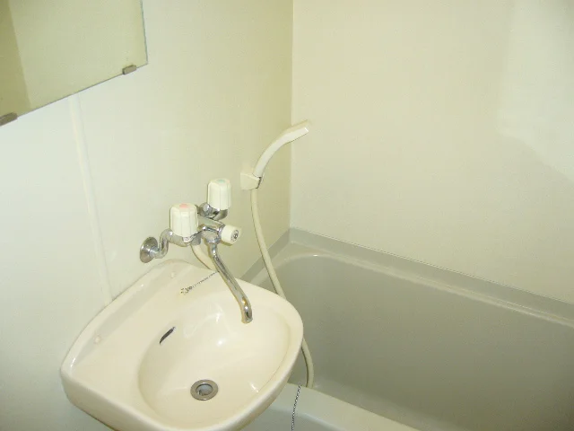 バス、トイレ別のお部屋です