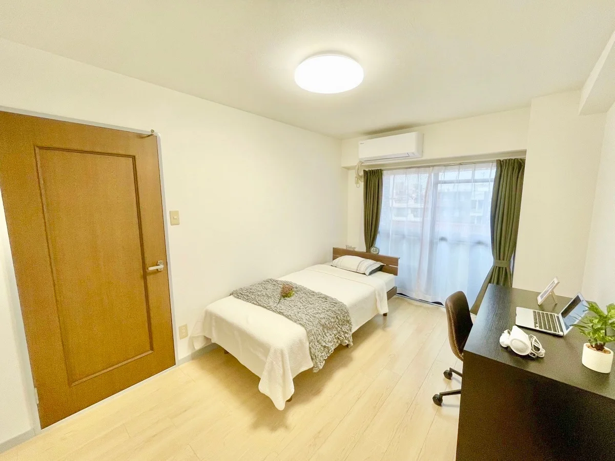 ※撮影用の観葉植物・食器調理器具・雑貨類等はございません。※図面・写真は現況優先。