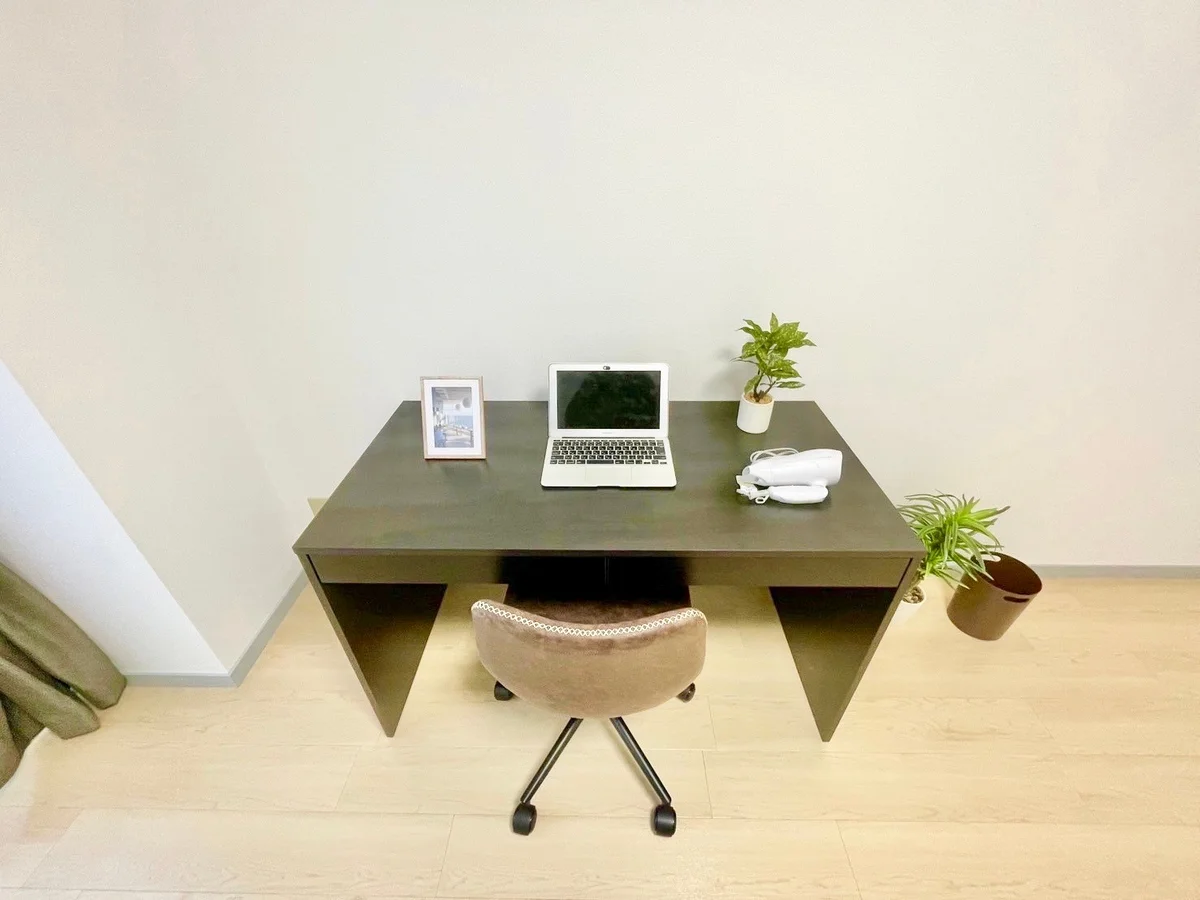 ※撮影用の観葉植物・食器調理器具・雑貨類等はございません。※図面・写真は現況優先。