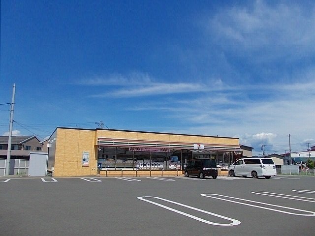 セブンイレブン新国道寺内店まで352m