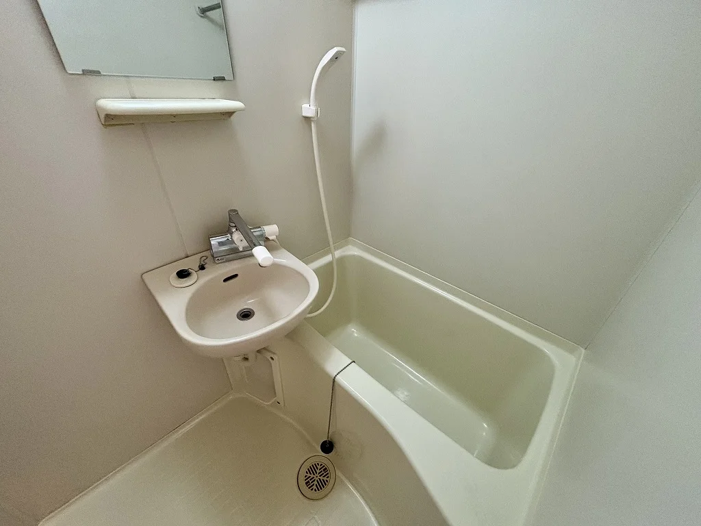 設備・仕様は号室により異なる為、現況を優先いたします。