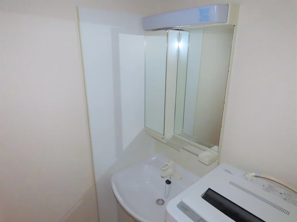 使いやすい独立洗面台です