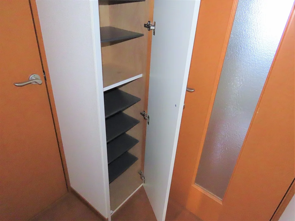 シューズボックスあり