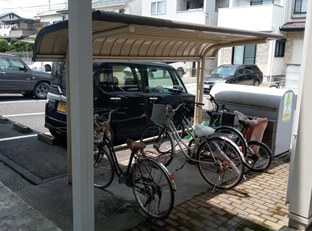 屋根付き駐輪場