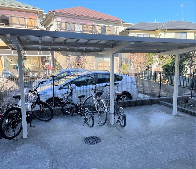 屋根付き駐輪場