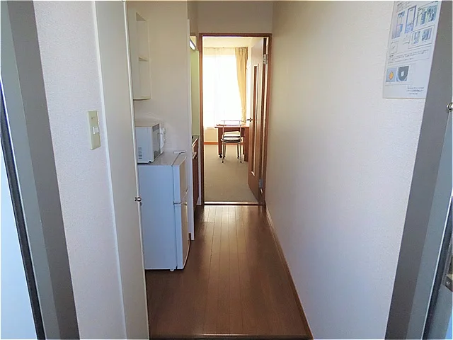 玄関からのアングルです