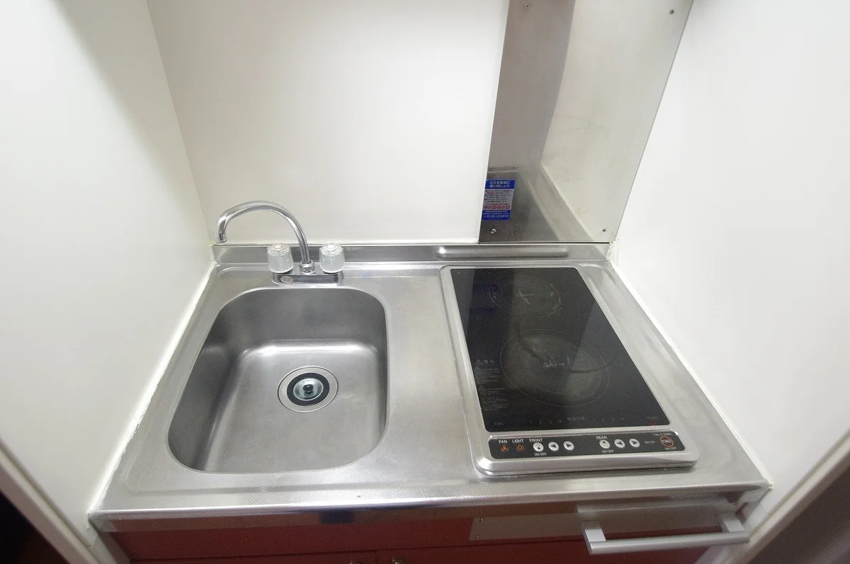 ２口電気コンロ設置済み（仕様は異なる場合があります）
