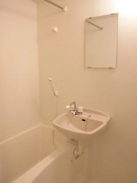 バス、トイレ別です。