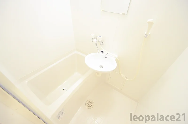 バス・トイレ別です。