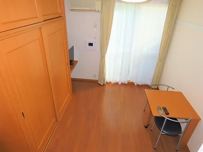 ベッド上からのアングルです