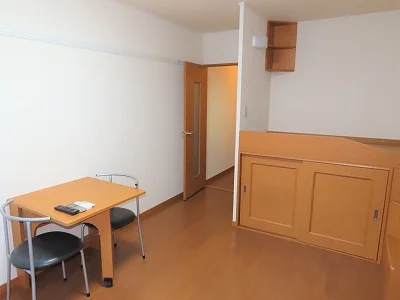 ハイベッドタイプのお部屋です